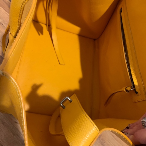 Celine Large Leather PhantomYellow Tote - Picture 7 of 16